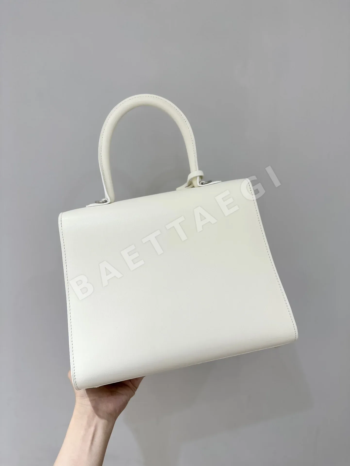 델보 더블링 브릴리언트 박스 가죽 가방 상세 이미지 3