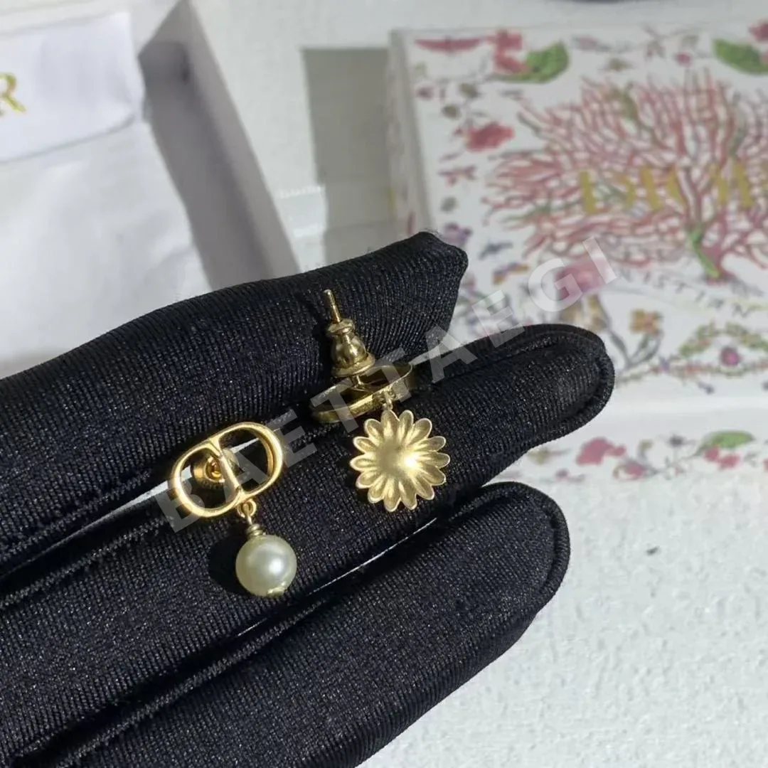 디올 귀걸이 60855 Dior Earrings 상세 이미지 5