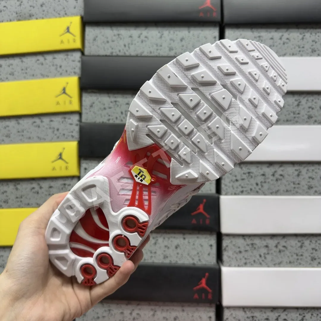 나이키 [BD] 에어 맥스 플러스 FN3488-100 201914 Nike Air Max Plus Lace Utility White 상세 이미지 5