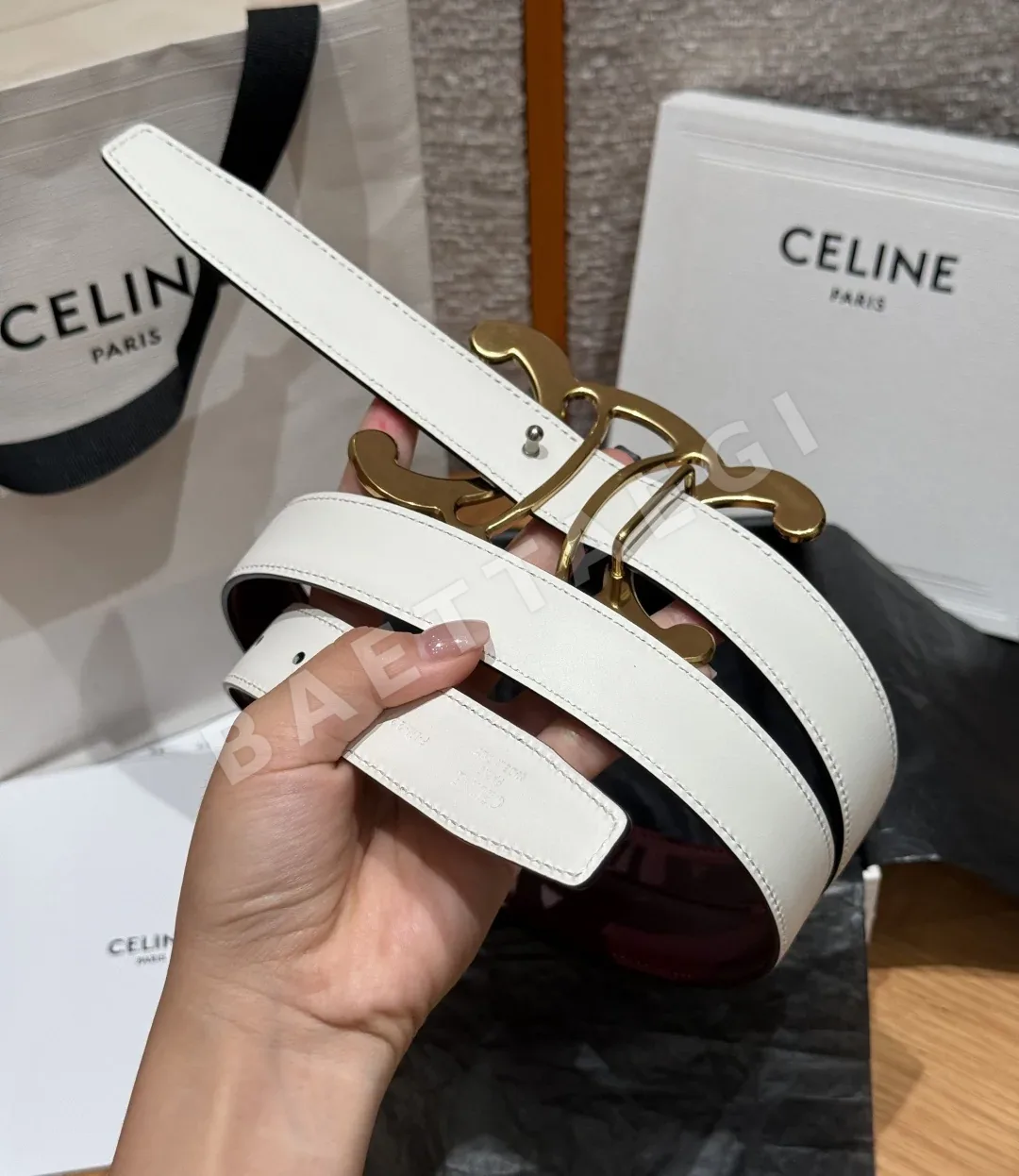 셀린느 트리옴프 코어 2.5 cm 벨트 상세 이미지 3
