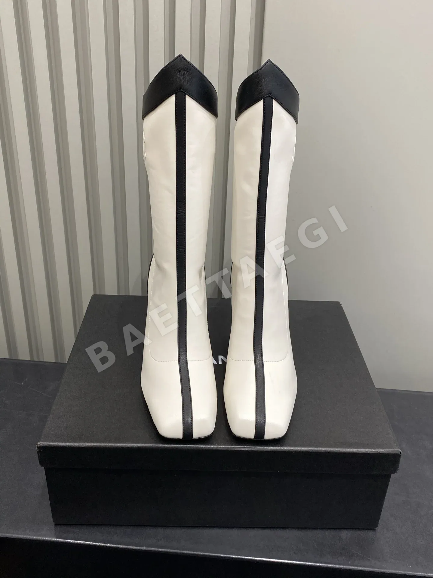 샤넬 부츠 시프스킨 사선 여밈 상세 이미지 2