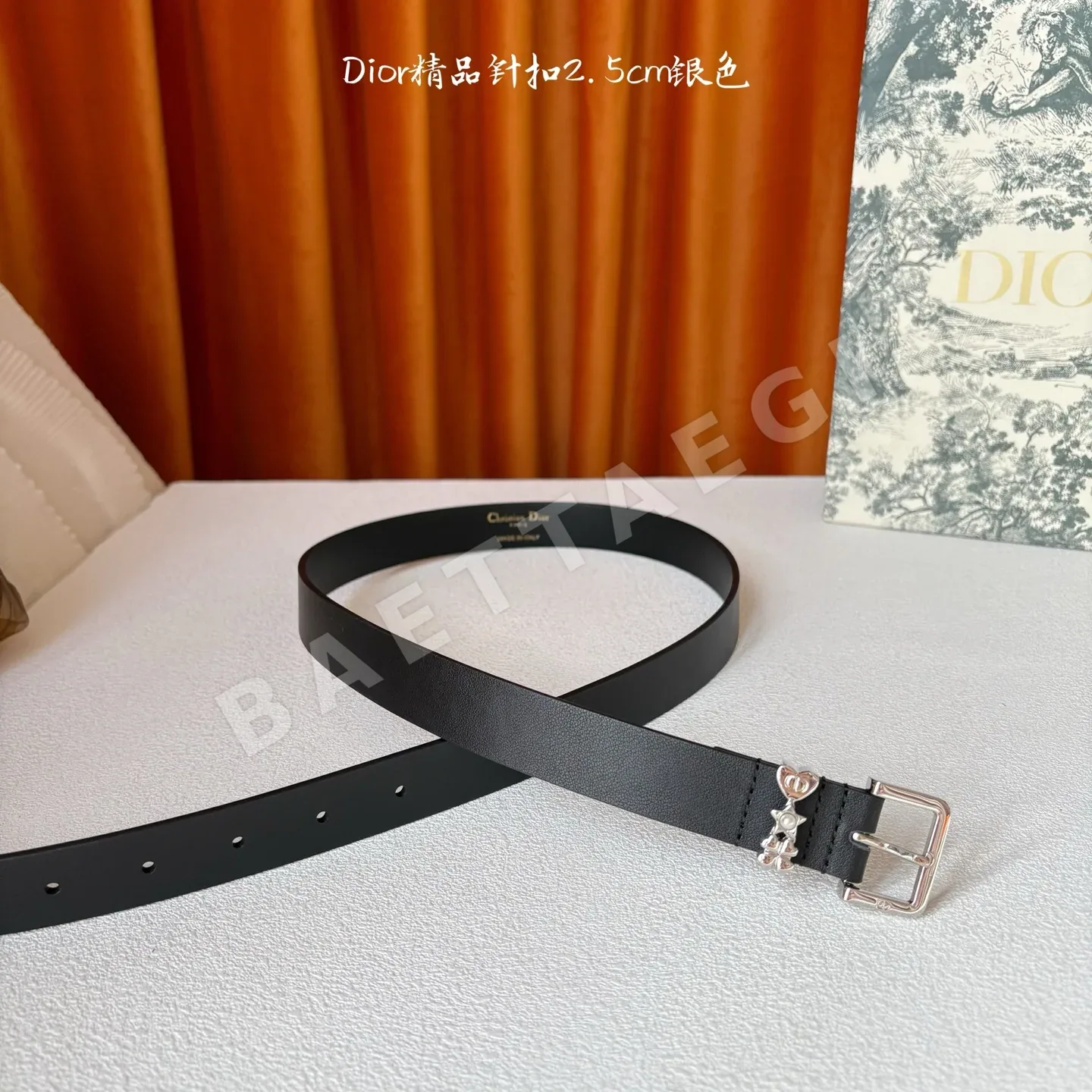 디올 카프스킨 골드 CD 버클 벨트 상세 이미지 3
