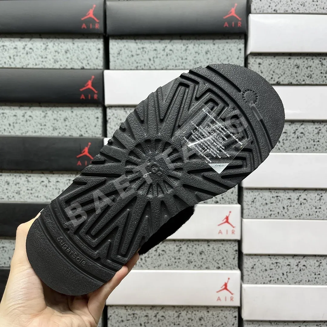 어그 [OT] 블랙 209082 UGG 1113474-BLK 상세 이미지 4