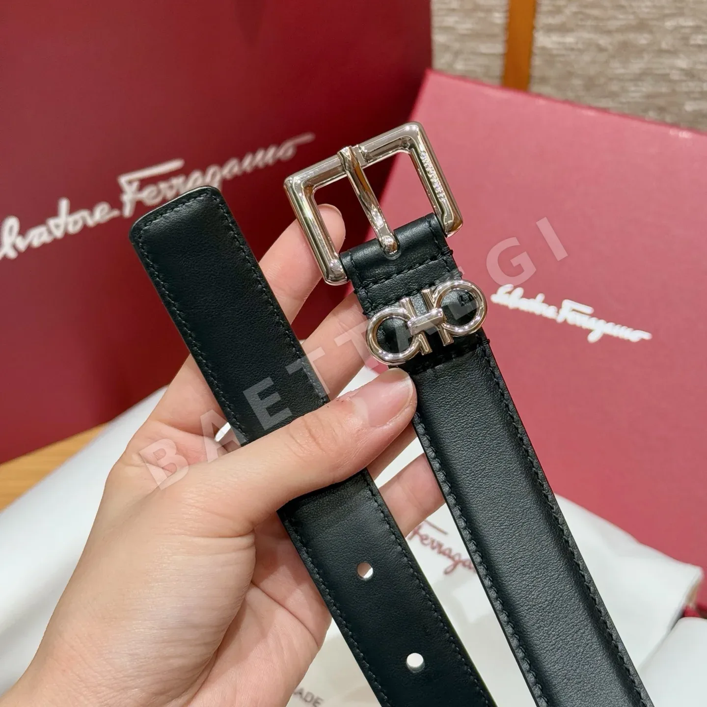 페레가모 2.5 cm 핀 버클 여성용 가죽 벨트 상세 이미지 4