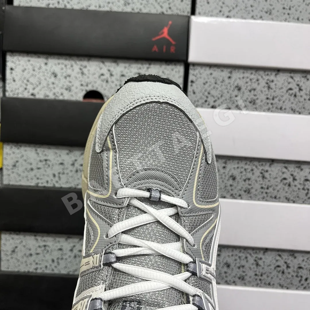 아식스 [XY] 젤 카하나 8 1012A978-028 200335 Asics Gel-Kahana 8 상세 이미지 9