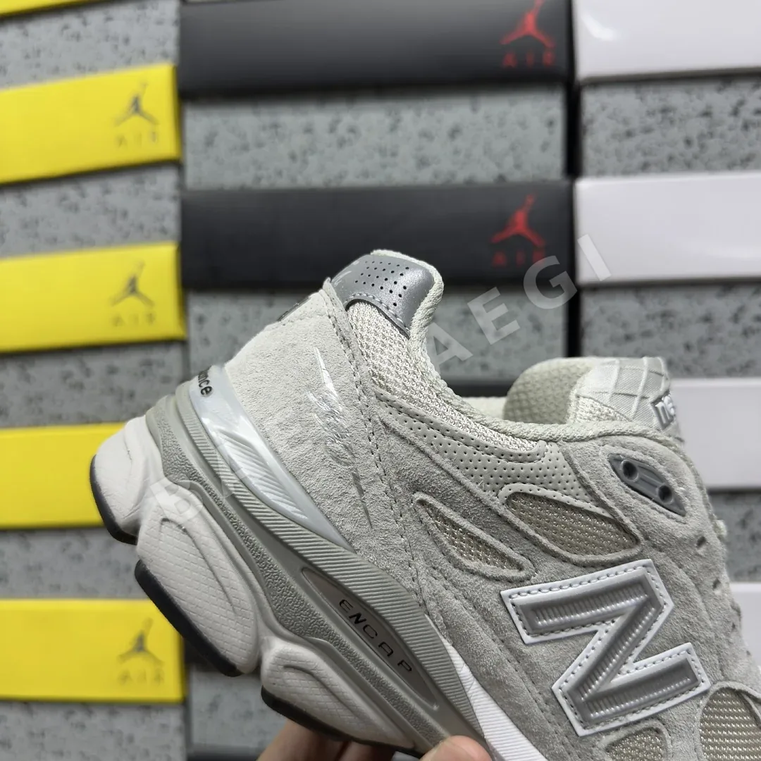 뉴발란스 [ZC] 990v3 MiUSA U990KT3 202252 New Balance 990v3 MiUSA Kith Hallow 상세 이미지 3