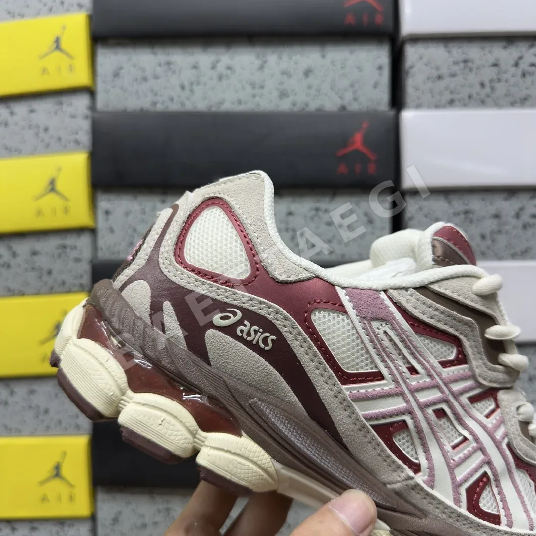 아식스 [WZ] 젤 NYC 1203A788-100 200469 Asics Gel-NYC Cream Sweet Pink 상세 이미지 6