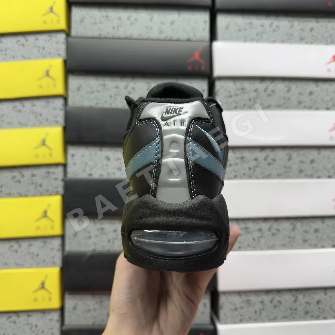 나이키 [WE] 에어 맥스 95 OG IB1667-004 201820 Nike Air Max 95 OG Big Bubble Smoky Blue 상세 이미지 7