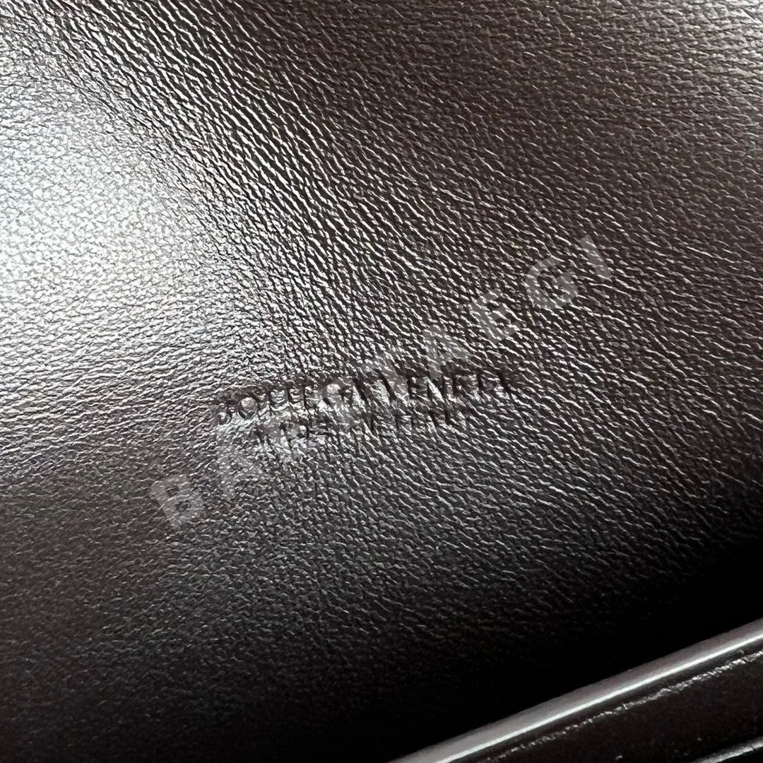 보테가베네타 인트레치오 램스킨 클러치백 741511 6232 상세 이미지 8