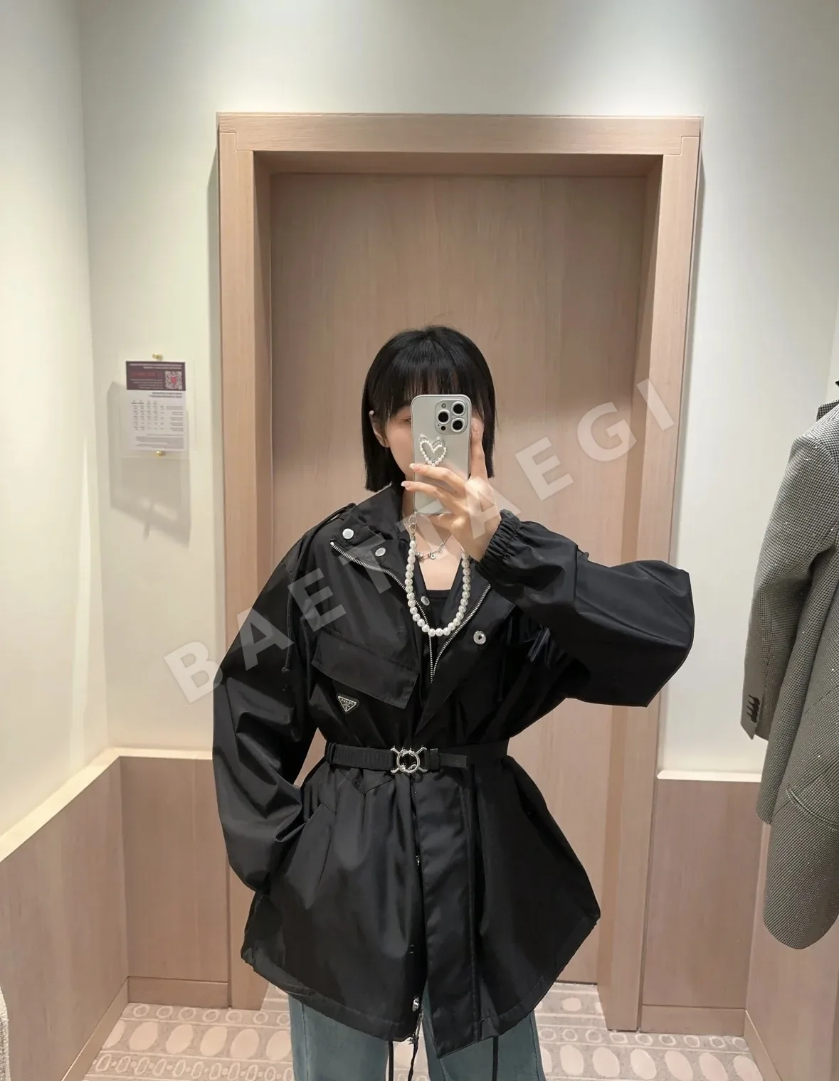 프라다 후드 허리 조절 여성 자켓 상세 이미지 2