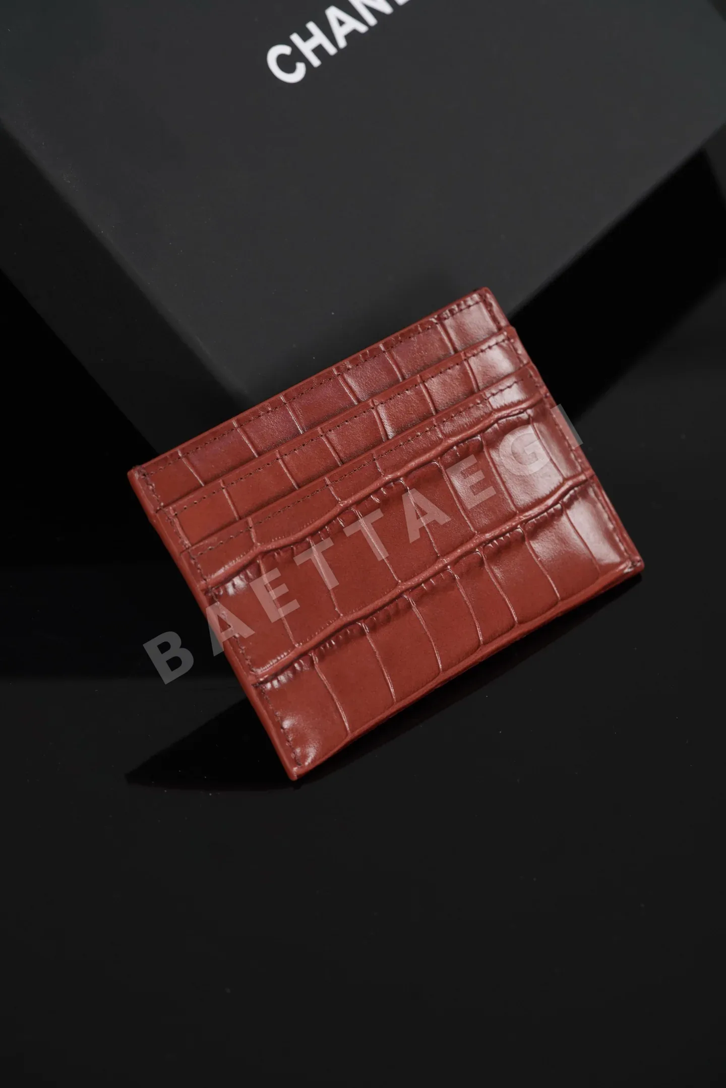 샤넬 레드 크로커다일 패턴 카드홀더 지갑 상세 이미지 4