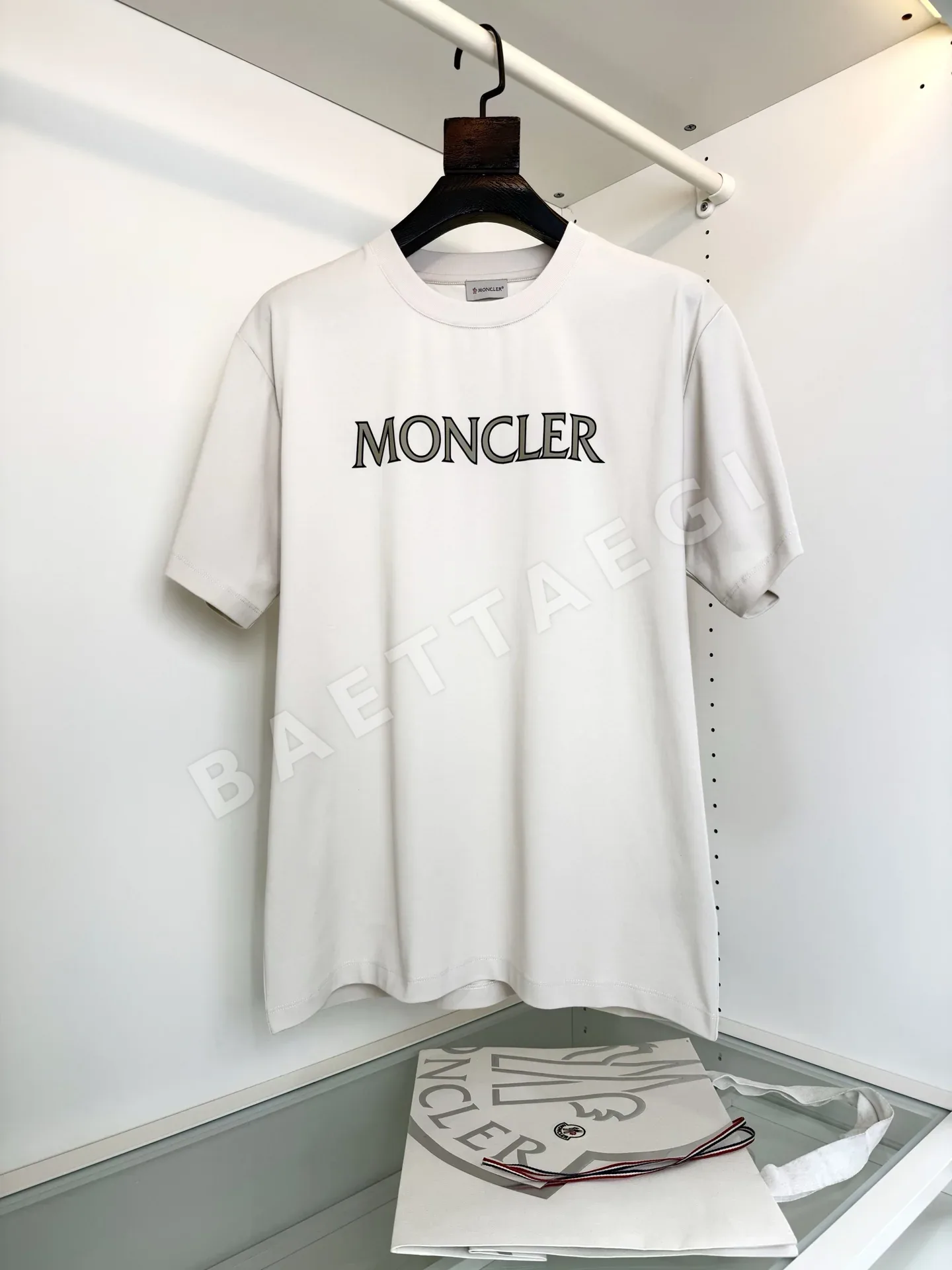 몽클레르 남성 반팔 SS 48790