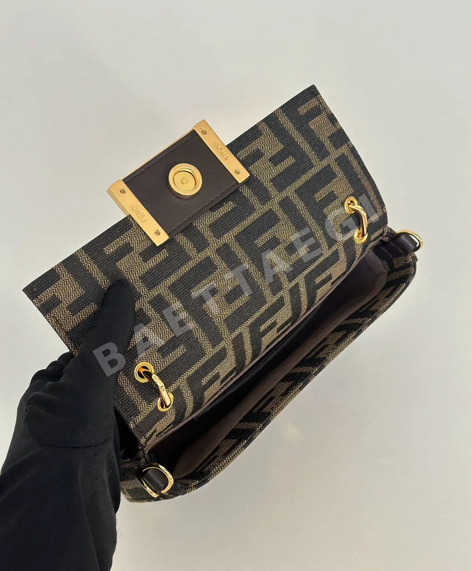 펜디 더블 F 바게트 폰 파우치 8620 A 상세 이미지 9