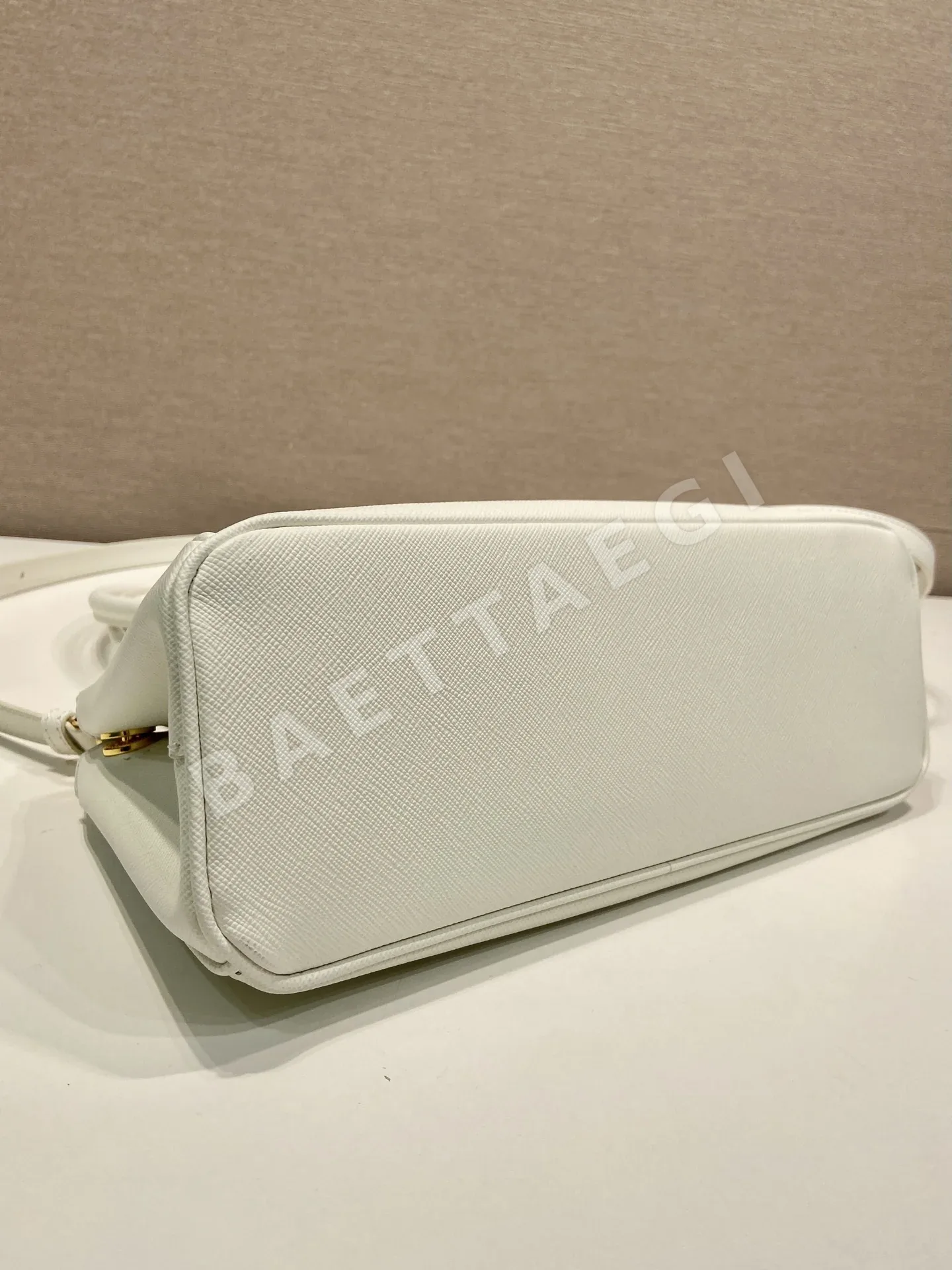 프라다 사피아노 크로스그레인 숄더백 1BA457 상세 이미지 6