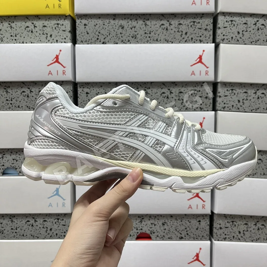 아식스 [TOP] 젤 카야노 14 1201A457-100 200308 Asics Gel-Kayano 14 JJJJound Silver White 상세 이미지 9