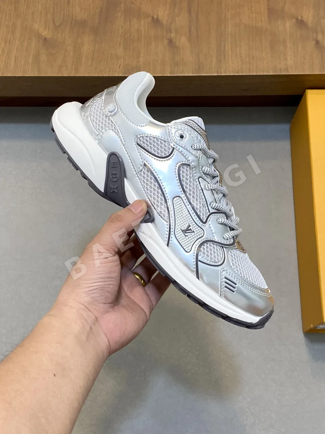 루이비통 LV 올림피아 스니커즈(LV Olympia Sneaker) 상세 이미지 4