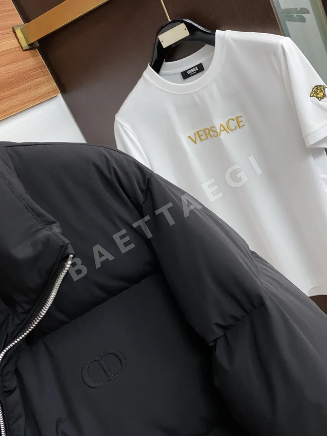 디올 스탠드카라 컬러 블록 남성 패딩 상세 이미지 4