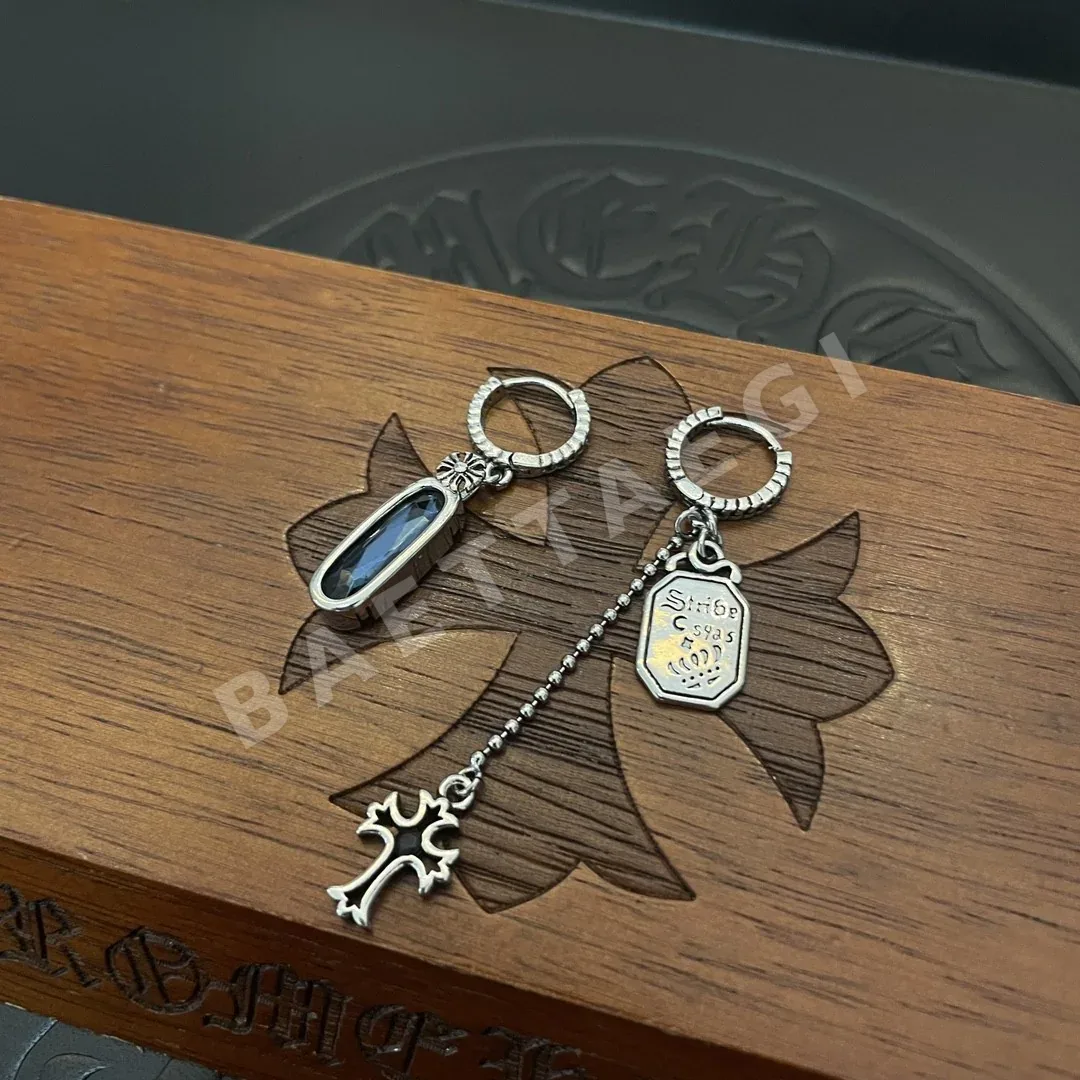 크롬하츠 크로스 엠보싱 귀걸이 상세 이미지 6