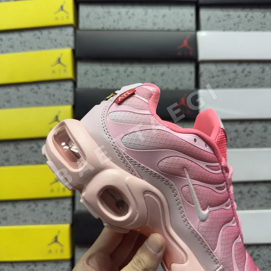 나이키 [BD] 에어 맥스 플러스 FV0393-001 201847 Nike Air Max Plus 상세 이미지 3