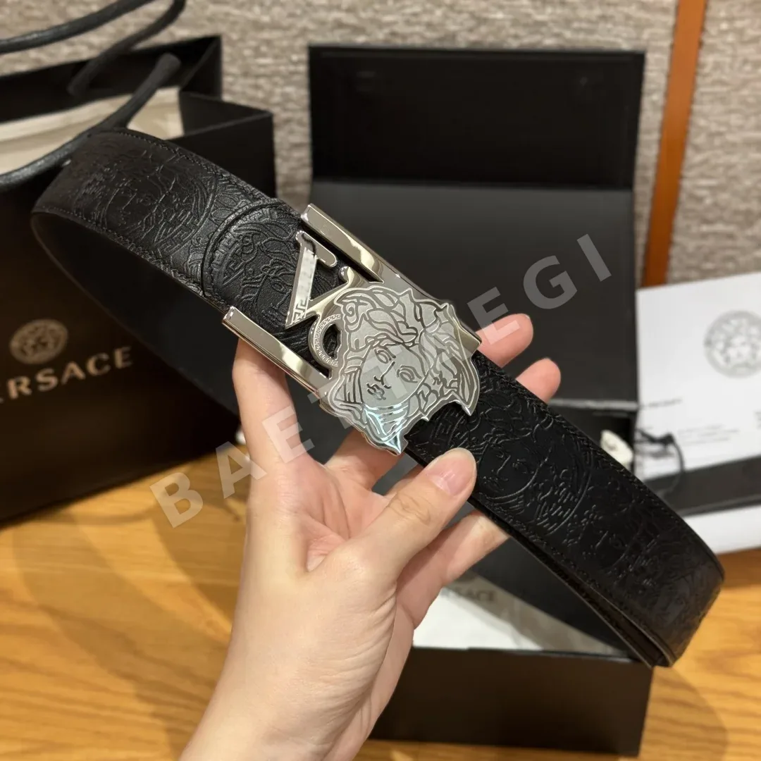 베르사체 메두사 장식 가죽 벨트 상세 이미지 3