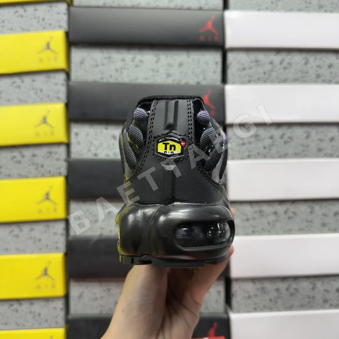 나이키 [BD] 에어 맥스 플러스 FJ5481-010 201841 Nike Air Max Plus Black Pink 상세 이미지 5