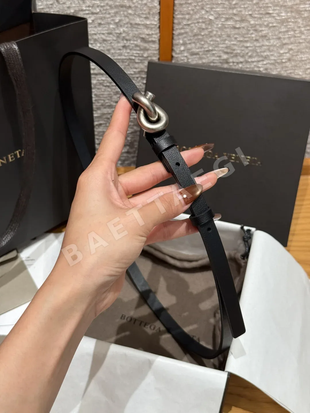 보테가베네타 노트 소가죽 실버장식 벨트 상세 이미지 4