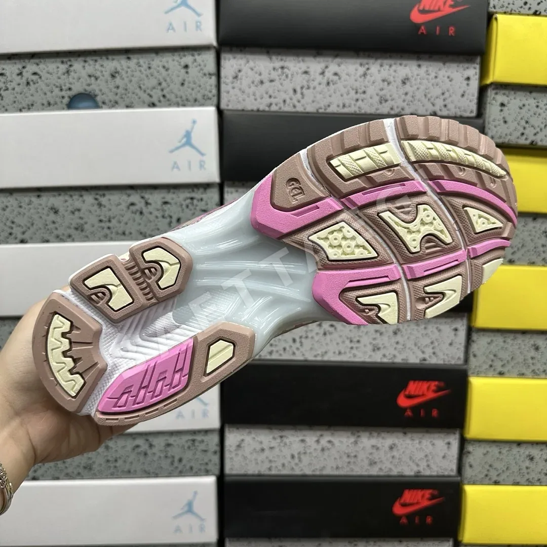 아식스 [TOP] 젤 카야노 14 1203A667-100 200455 Asics Gel-Kayano 14 Unlimited Pack White 상세 이미지 3