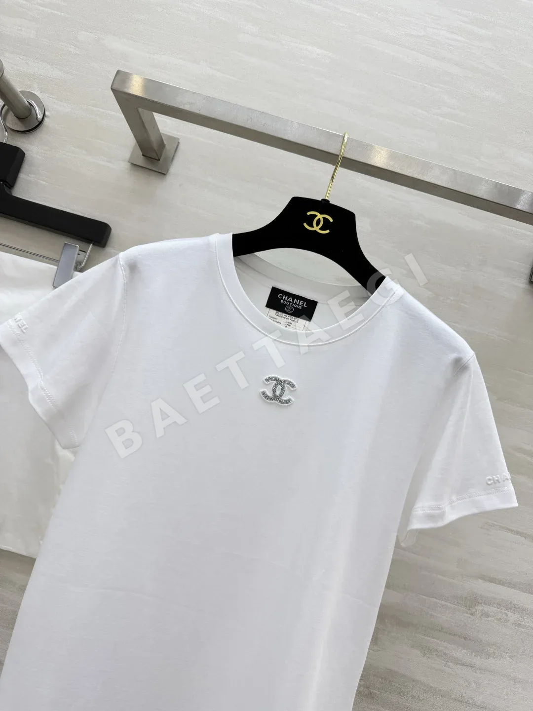 샤넬 더블 C 로고 반팔 티셔츠 상세 이미지 3