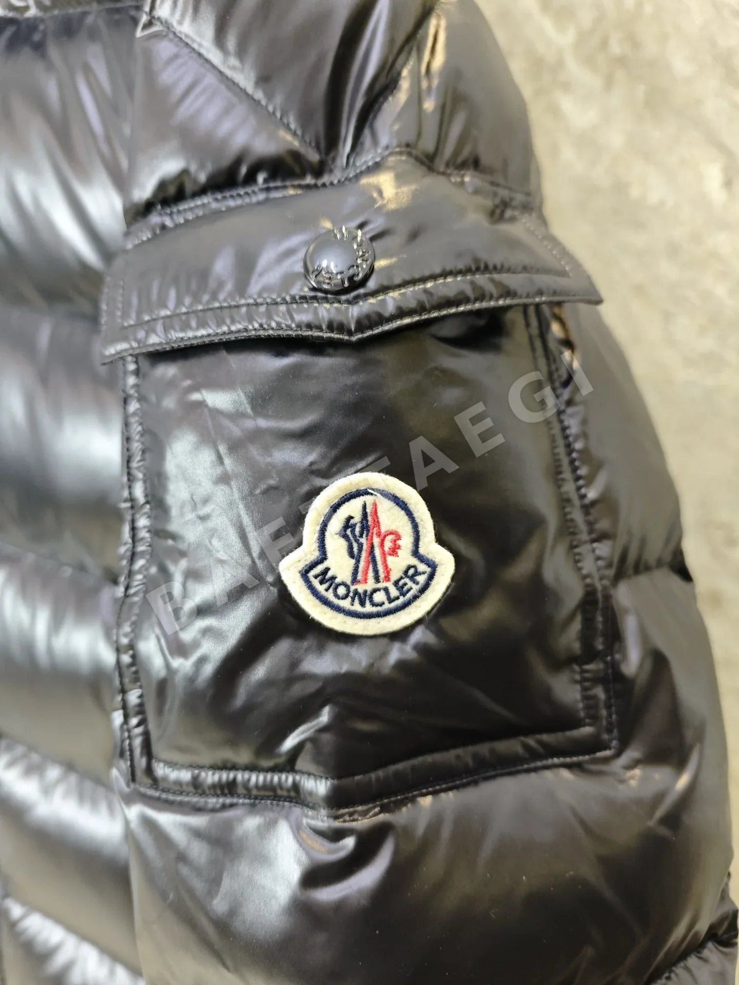 몽클레르 마야 후드 쇼트 다운 재킷(Moncler Maya Hooded Short Down Jacket) 상세 이미지 5