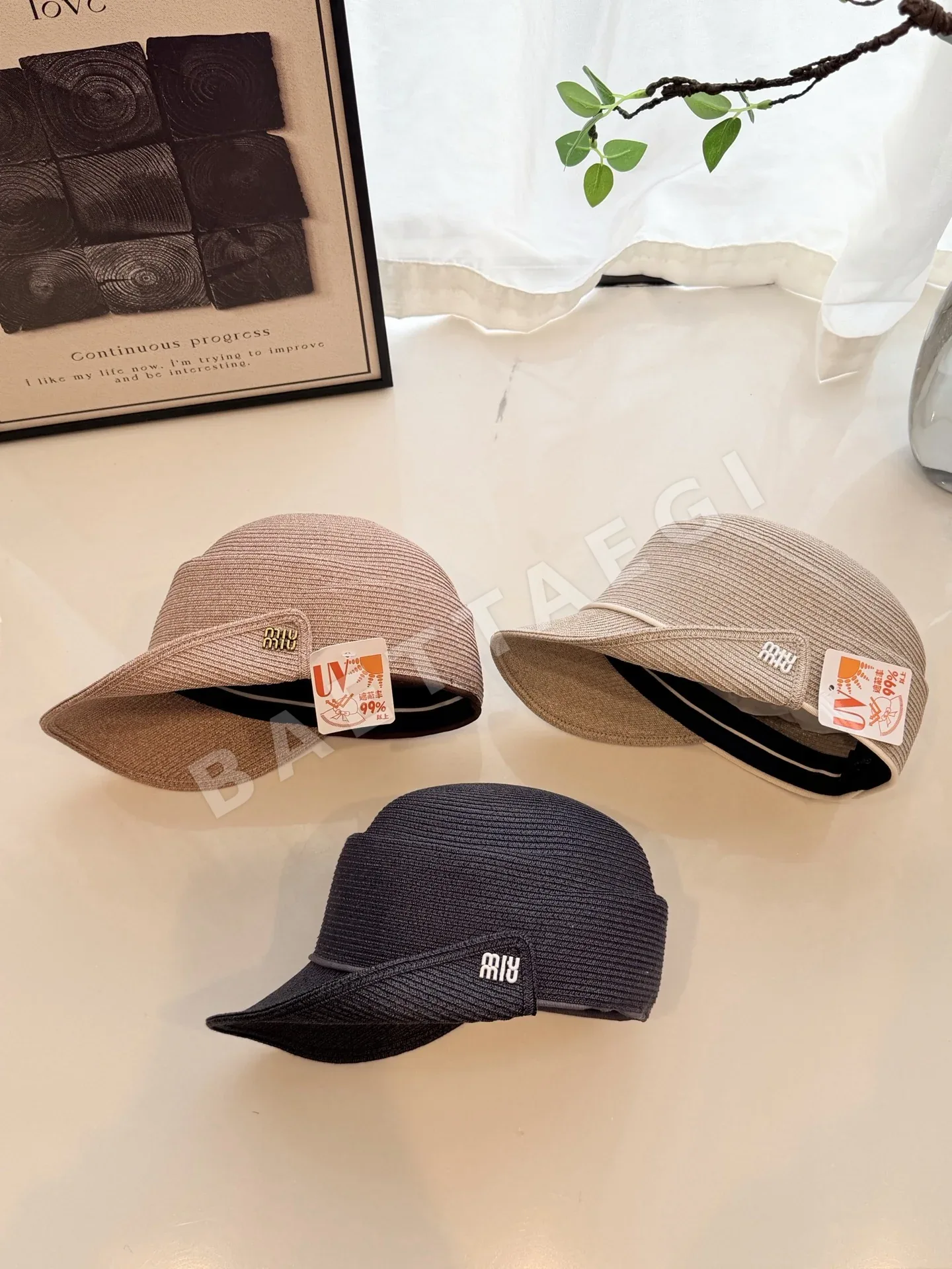 미우미우 스트로 라이딩 햇 모자 80783