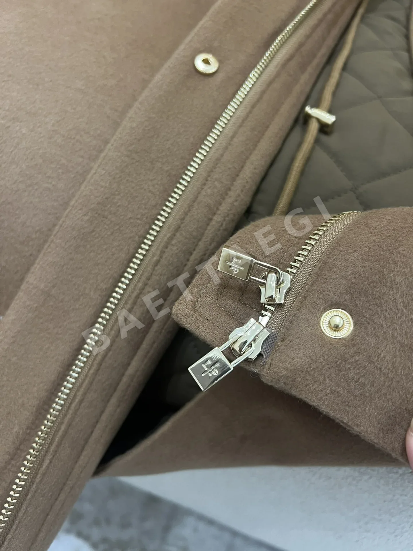 프라다 미니 가방 상세 이미지 7