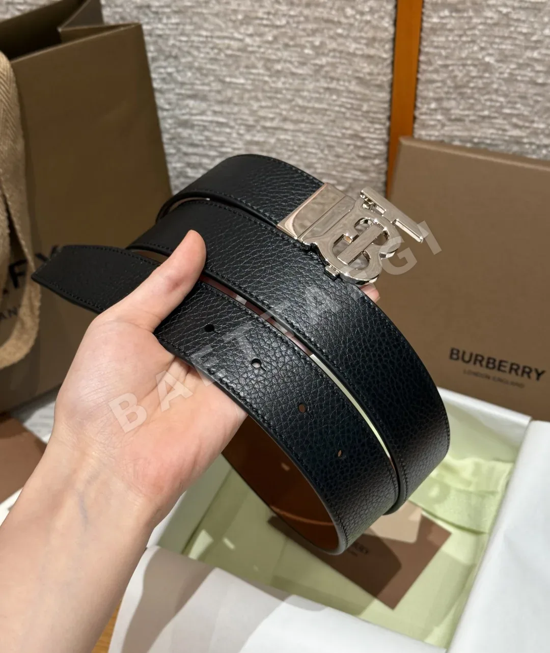 버버리 TB 로고 송아지가죽 리버시블 벨트 35MM 상세 이미지 2