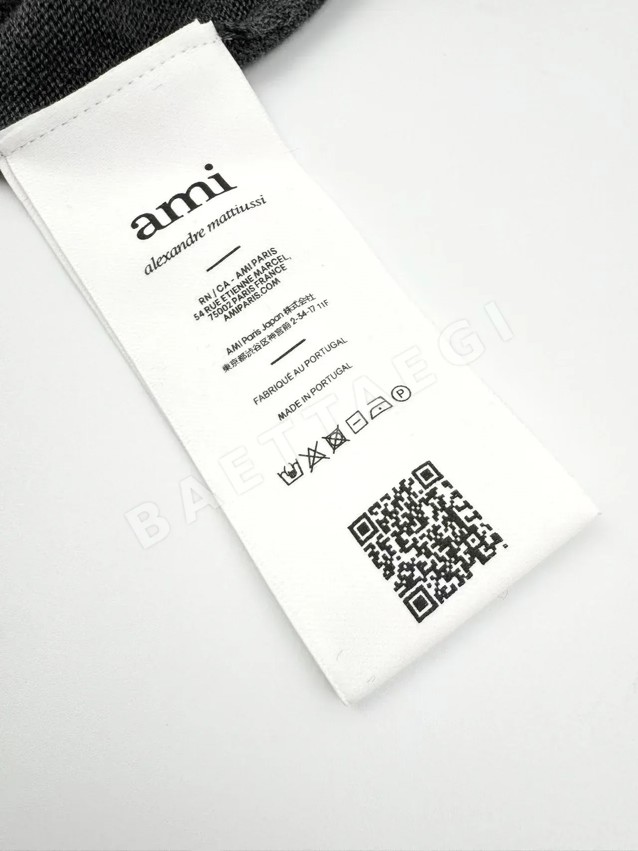 아미 하트 자수 메리노울 니트 스웨터 상세 이미지 9