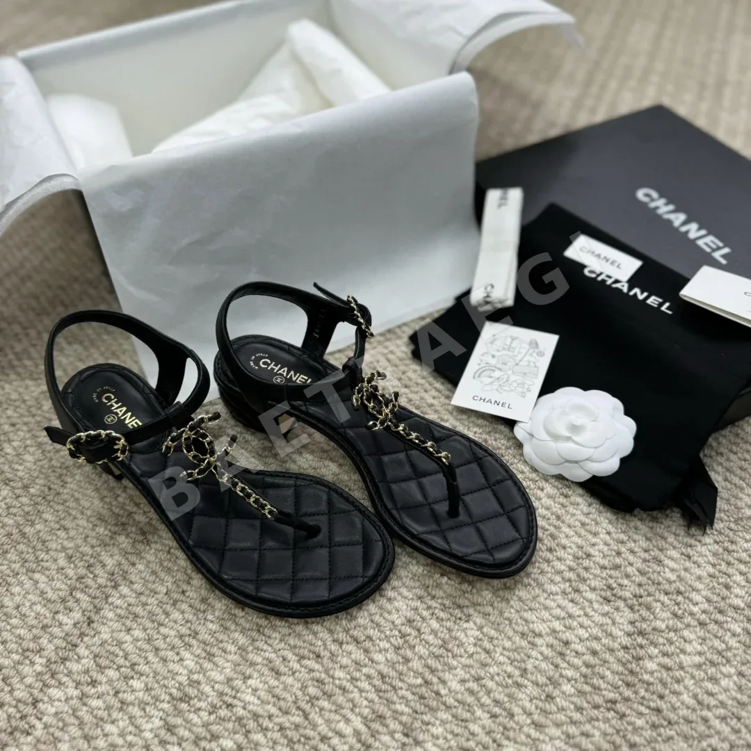 샤넬 체인 T 스트랩 미들 힐 샌들 93973