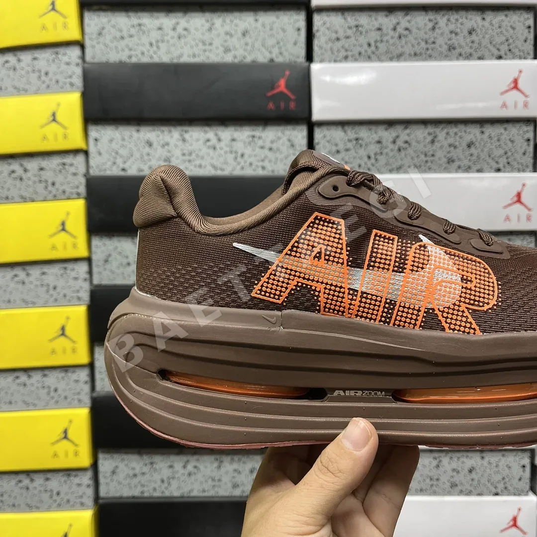 나이키 [5A] 보메로 프리미엄 IQ7314-200 201707 Nike Vomero Premium Renegade 상세 이미지 4