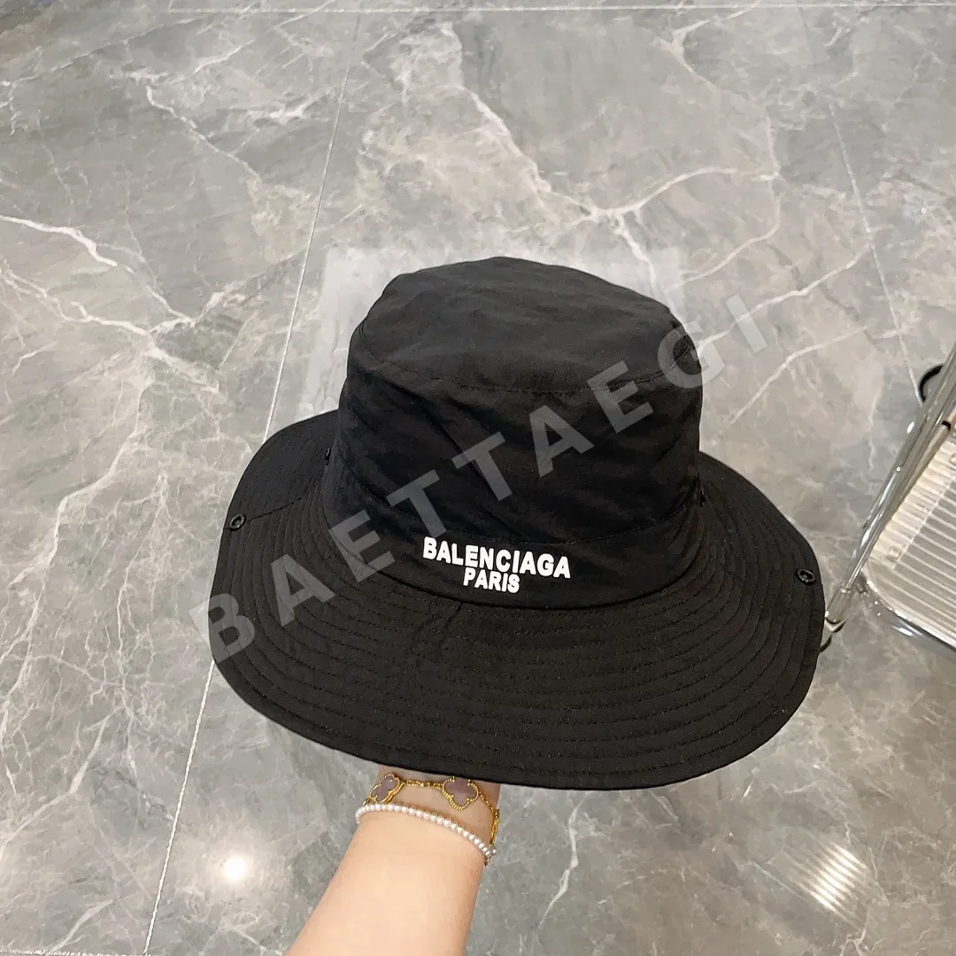 발렌시아가 방풍 조절형 버킷햇 모자 상세 이미지 3
