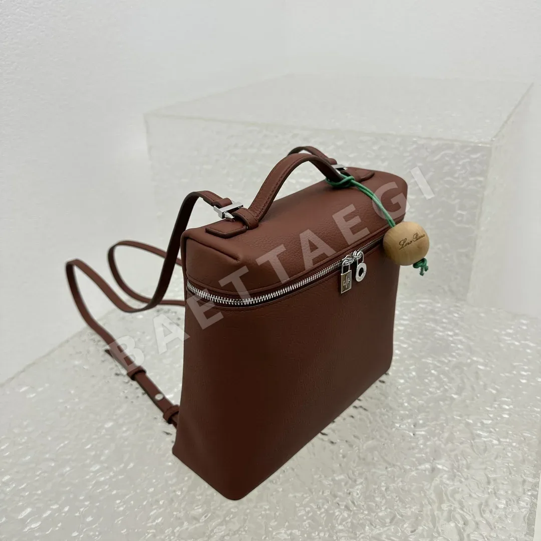 로로피아나 브릭 레드 소가죽 백팩 상세 이미지 6