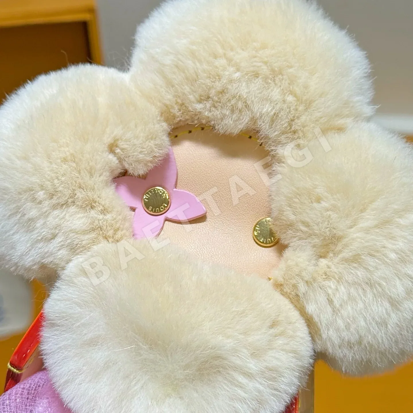 루이비통 비비안 해바라기 모노그램 키링 상세 이미지 7