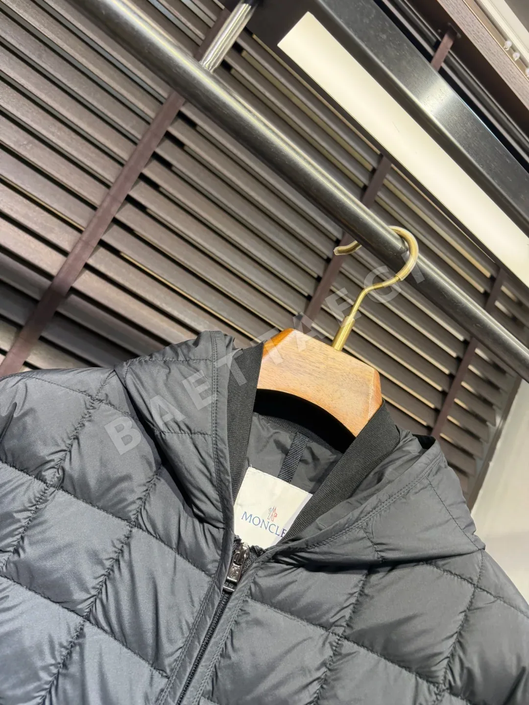 몽클레르 남성 다운 패딩 점퍼 M9925 상세 이미지 4
