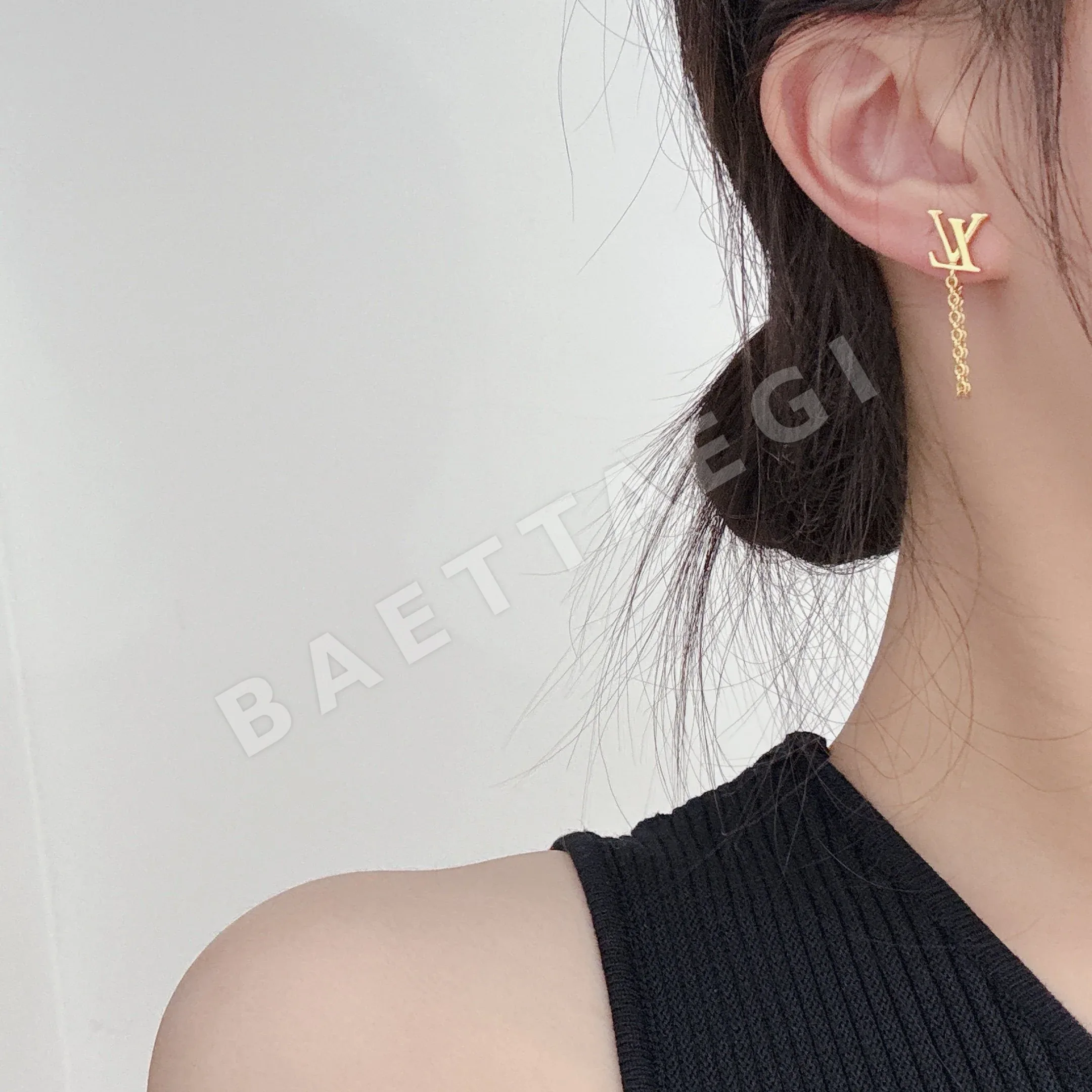 루이비통 심플 귀걸이 64116