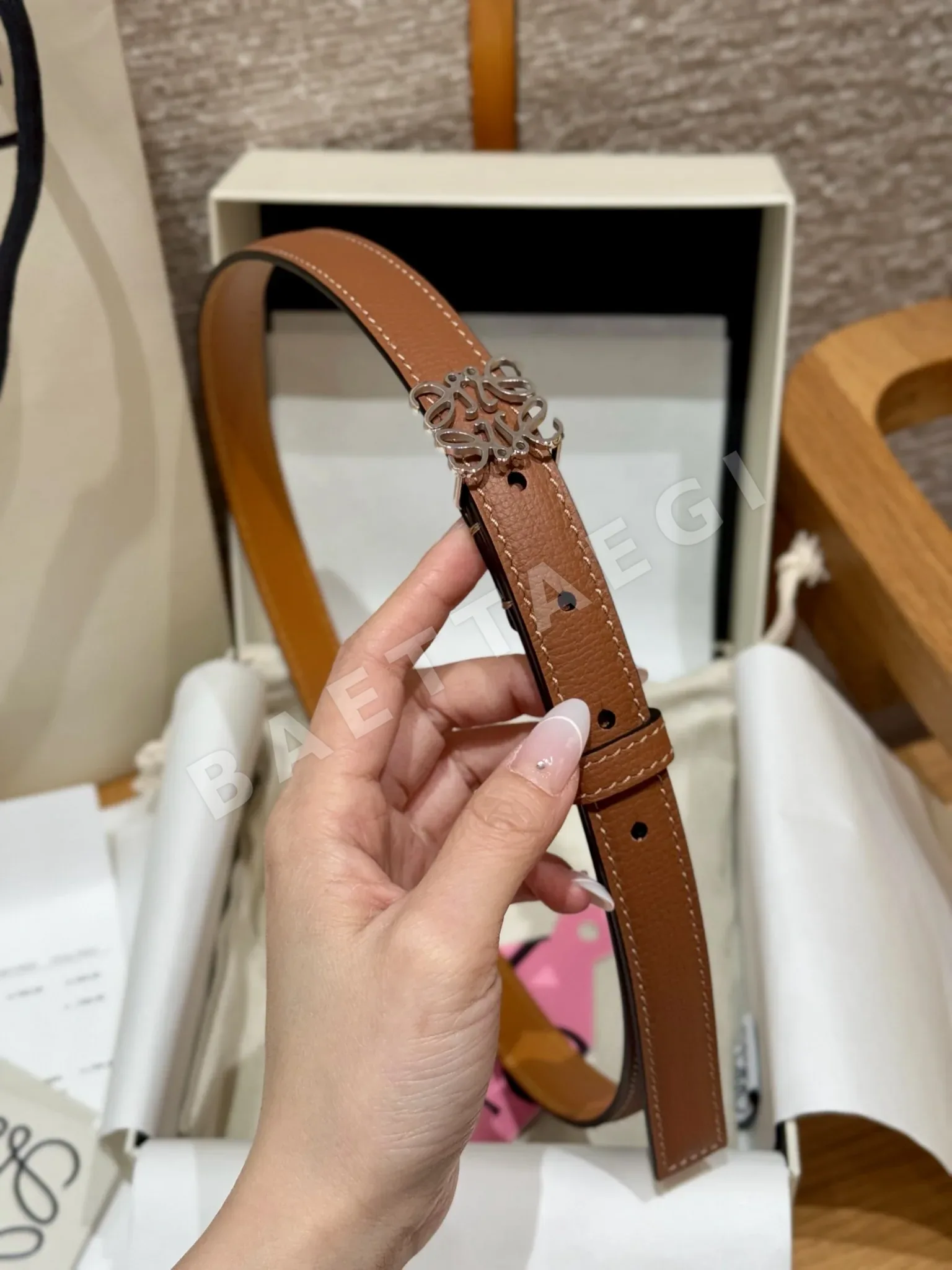 로에베 앵커 가죽 벨트 상세 이미지 3