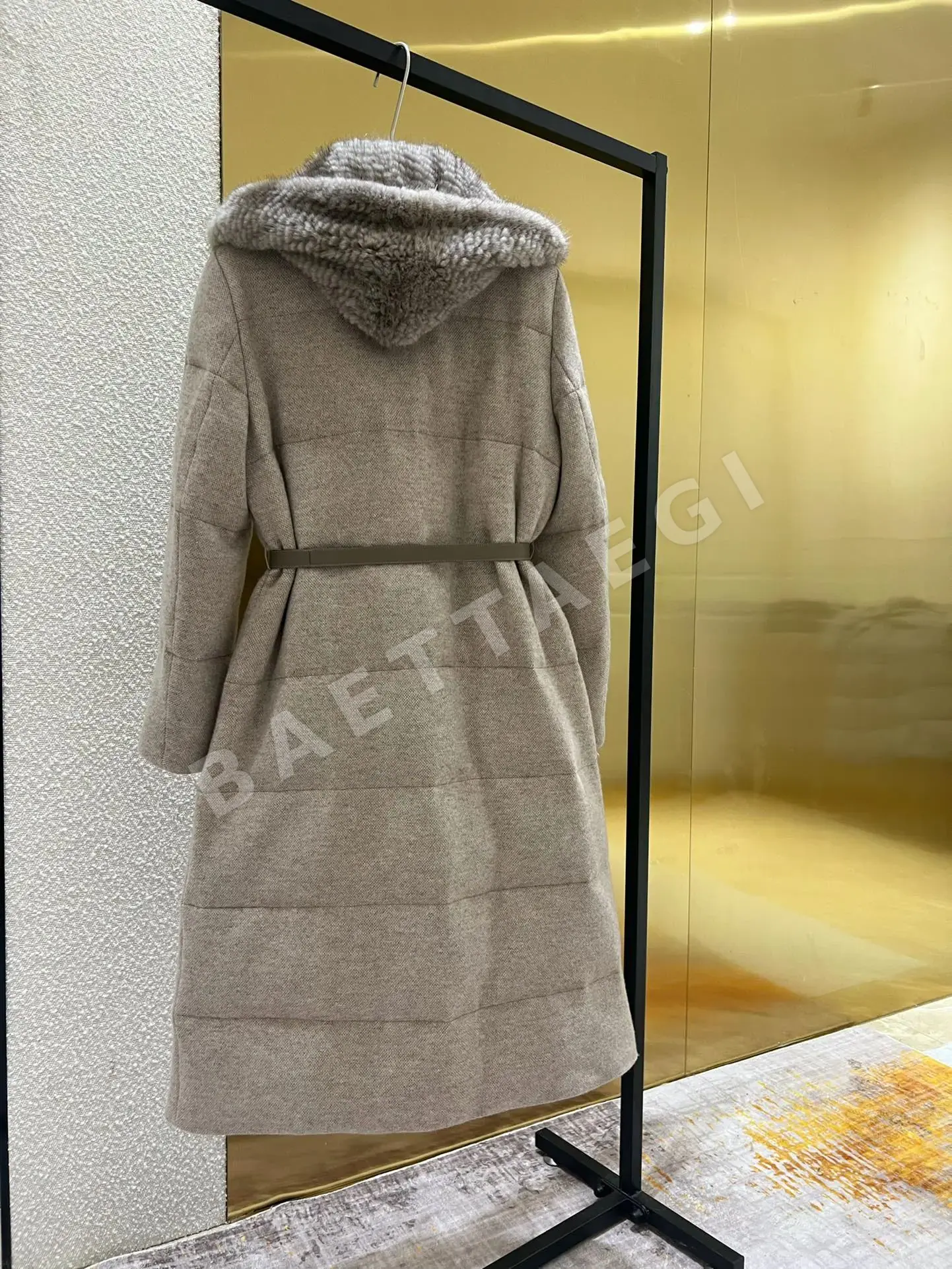 로로피아나 밍크 퍼 트리밍 구스다운 캐시미어 패딩 코트 상세 이미지 3