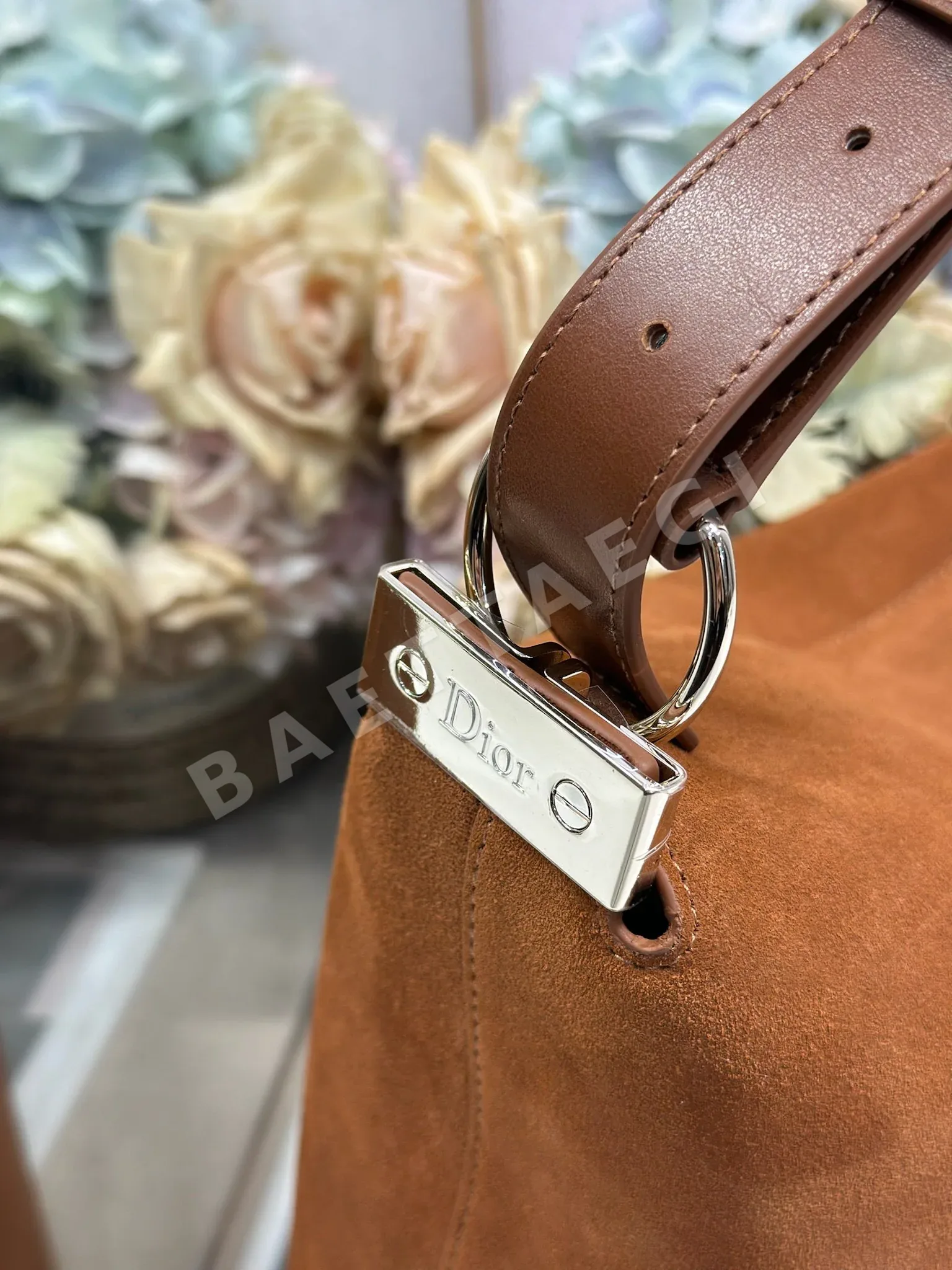 디올 라지 호보 스웨이드 가죽 가방 상세 이미지 6