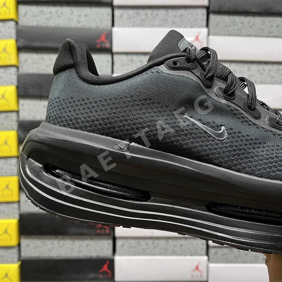 나이키 [M] 보메로 프리미엄 SP IQ0627-001 201655 Nike Vomero Premium SP Black Mini Chrome 상세 이미지 5