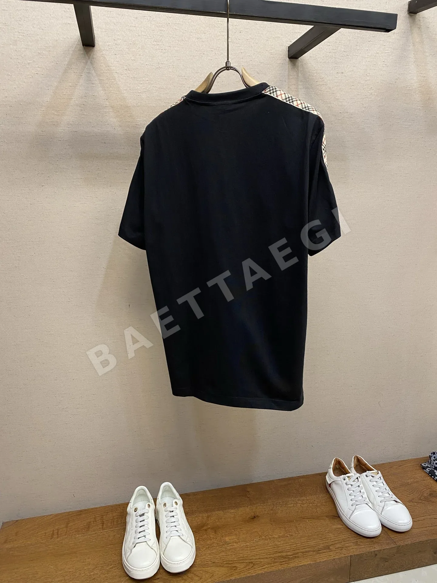 버버리 자수 체크 코튼 반팔 티셔츠 상세 이미지 2