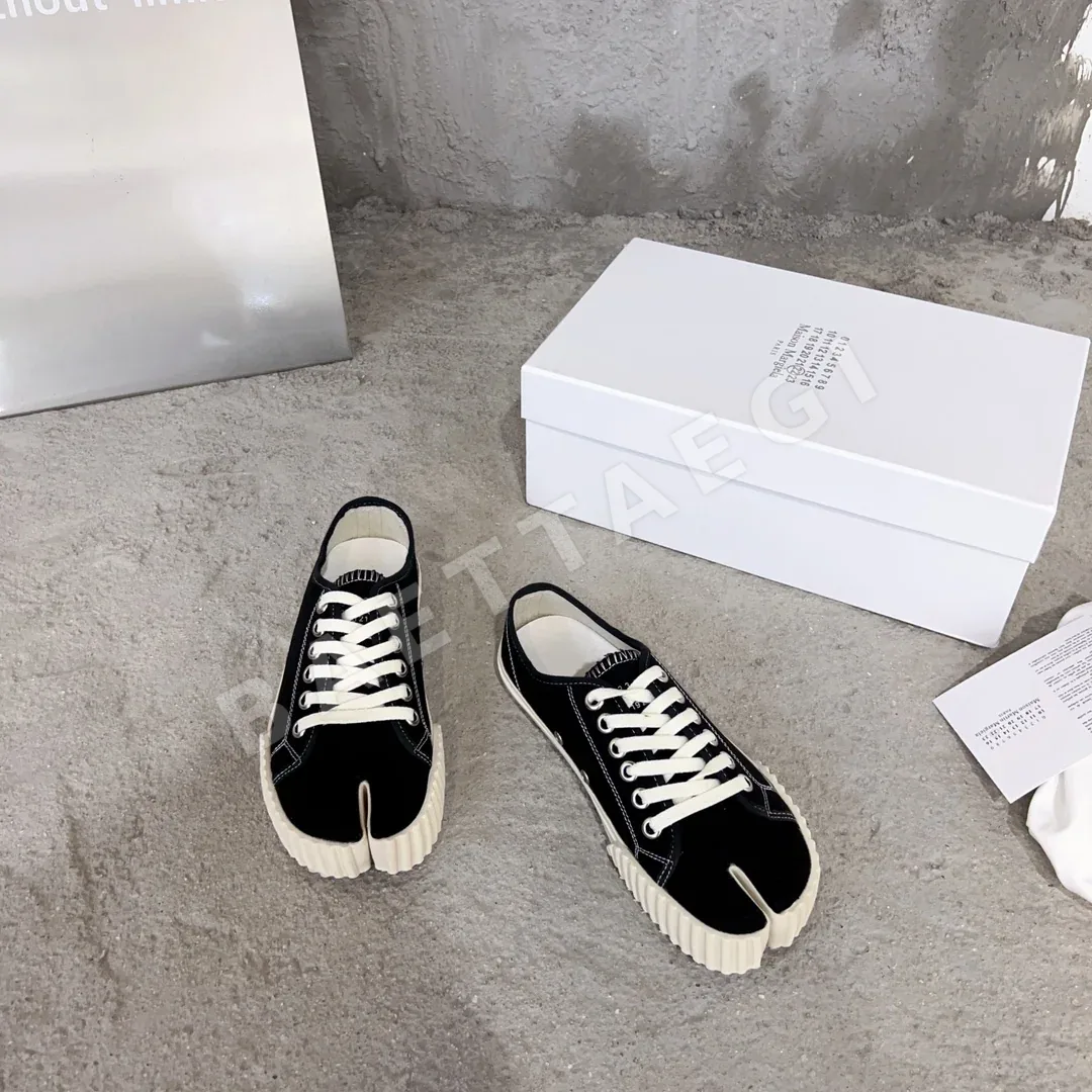 마르지엘라 타비 스플릿토 캔버스 신발 9072