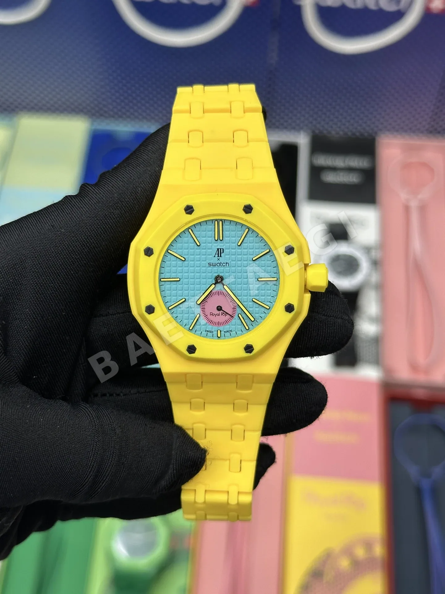 오데마피게 바이오세라믹 로열 오크 팝 시계 스트랩 박스 포함 129019