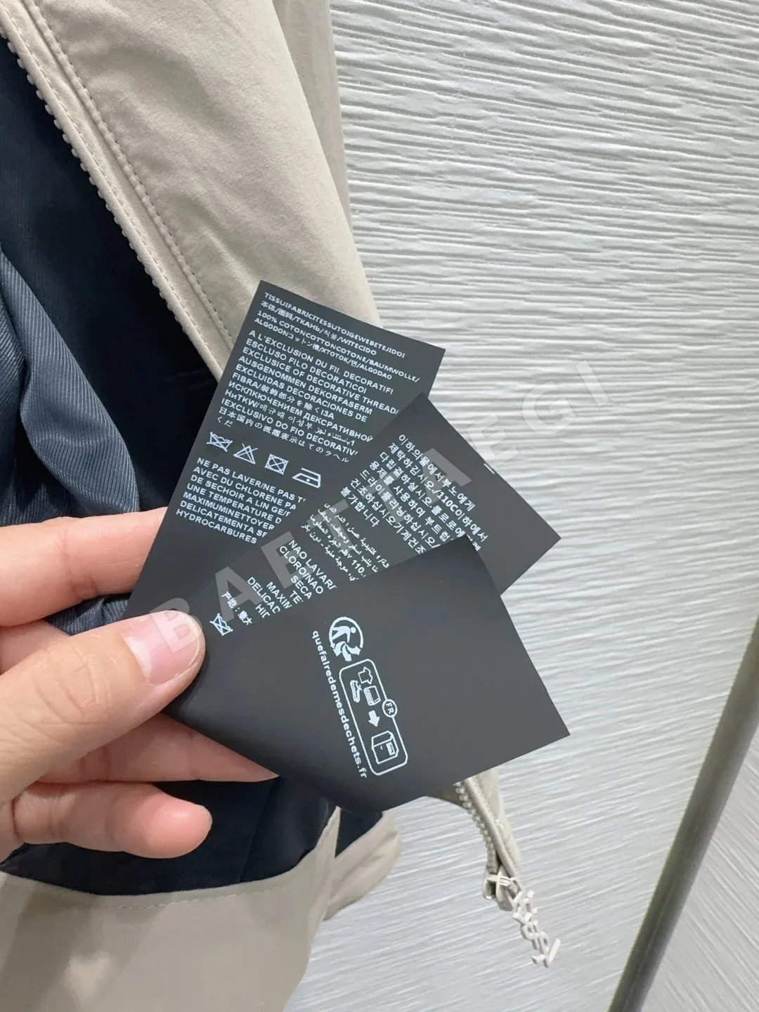 생로랑 입체 재단 여성 자켓 상세 이미지 9