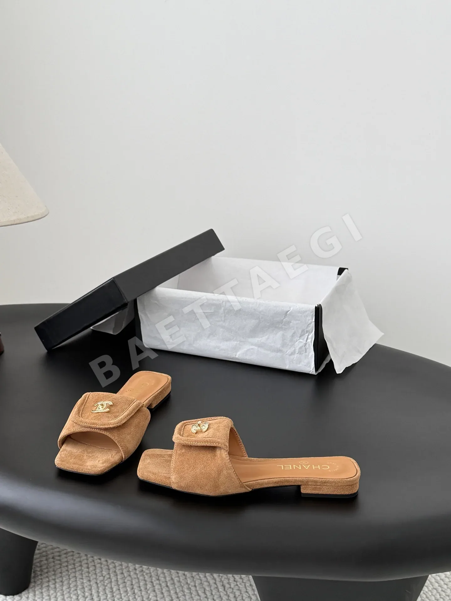 샤넬 26C 백클 슬리퍼 상세 이미지 2