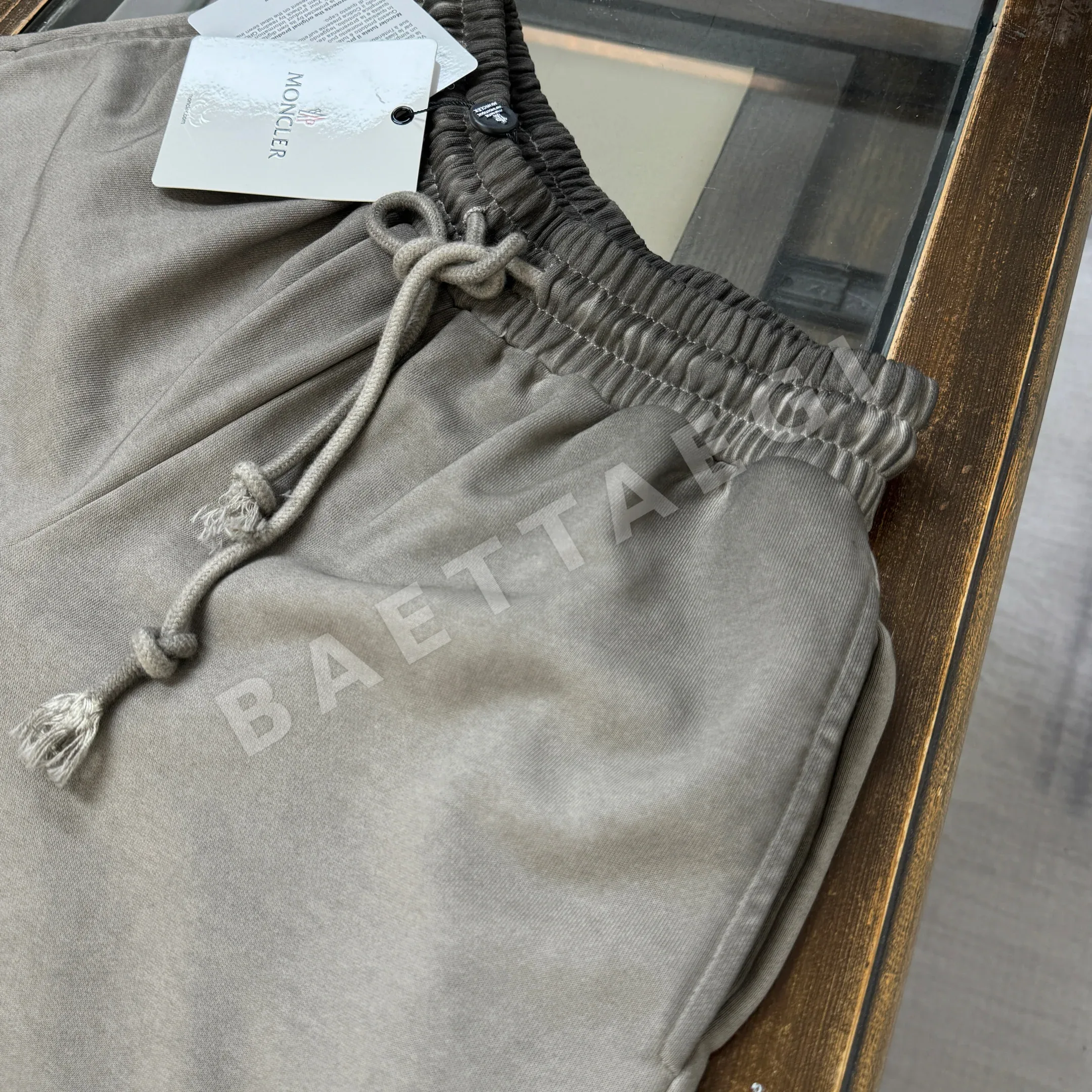 몽클레르 남성 반바지 52685 Moncler Shorts 상세 이미지 15